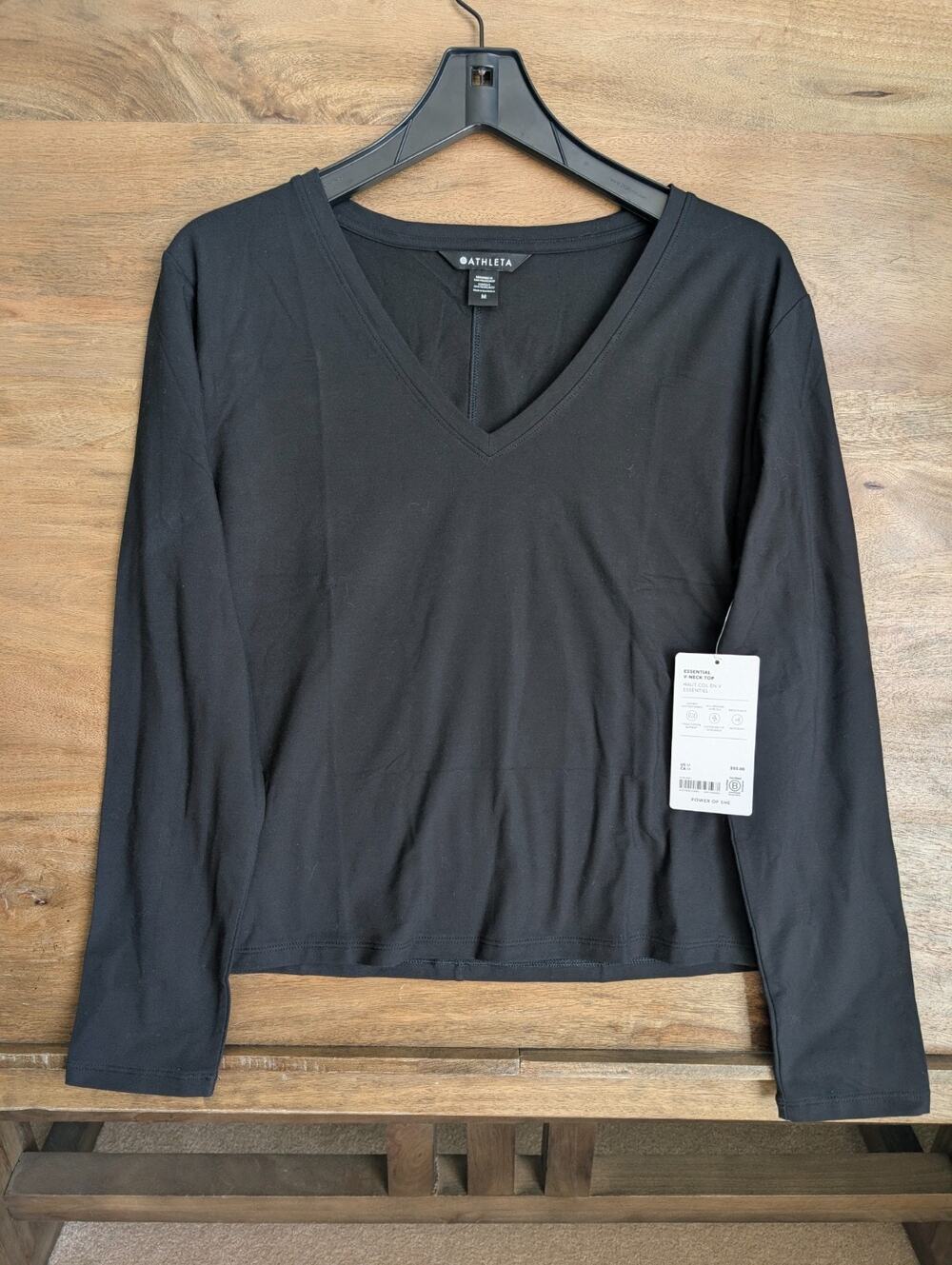 NWT Athleta Essential V-Neck Top Women Medium Black Stretch Long Sleeve Pullover